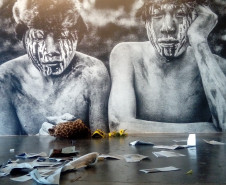 Fragmentos da ação de Denilson Baniwa no Pavilhão da
33ª Bienal de São Paulo, 2018.