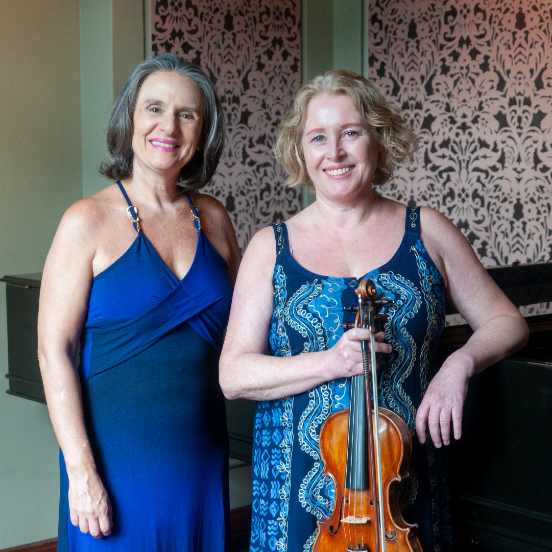 A pianista Carmen Fregoneze e a violinista Bettina Jucksch.