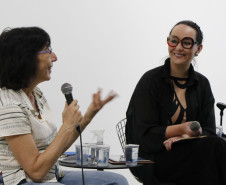 Palestra "Letras em fotossíntese" com as escritoras Noemi Jaffe e Julie Fank