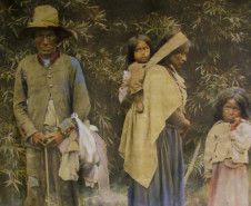 Fotopintura de família Kaingang. Acervo Museu Paranaense.