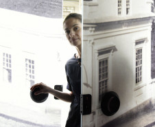 A arquiteta e cenógrafa Gabriela Ribeiro Bettega, a Biba, é a nova diretora do Museu Paranaense.