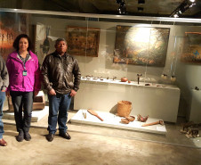 Indígenas Xetá visitam o Museu Paranaense 