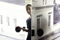 A arquiteta e cenógrafa Gabriela Ribeiro Bettega, a Biba, é a nova diretora do Museu Paranaense.