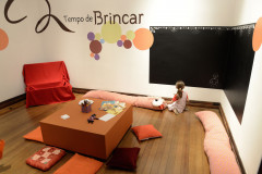 Mostra “Tempo de Brincar” fica até junho no Museu Paranaense