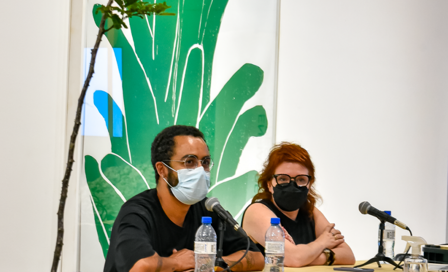 Mesa-redonda "Nessa terra, em se plantando, tudo dá: diálogos sobre arte, natureza e colonização"