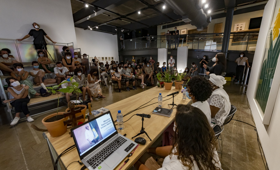 Mesa "Plantas de poder nas tradições e saberes ancestrais"
