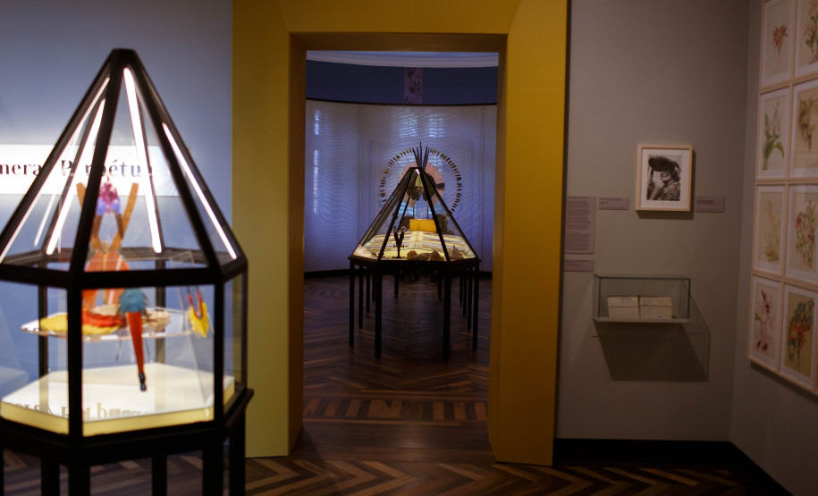 Vista da exposição Ephemera/Perpétua