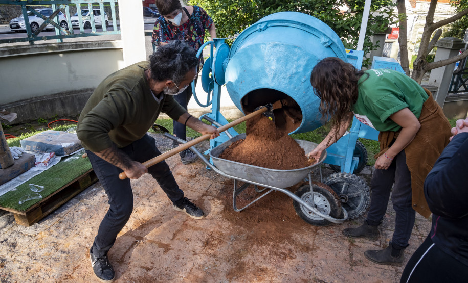 Oficina Taipa de pilão com o professor Fernando Minto