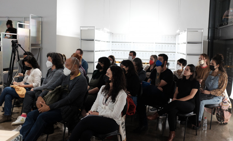 Roda de conversa "Plantas, paisagens e conservação da vida promovida pelos povos indígenas" com Eduardo Góes Neves, Sirlei G. Fernandes e Ariane Oliveira