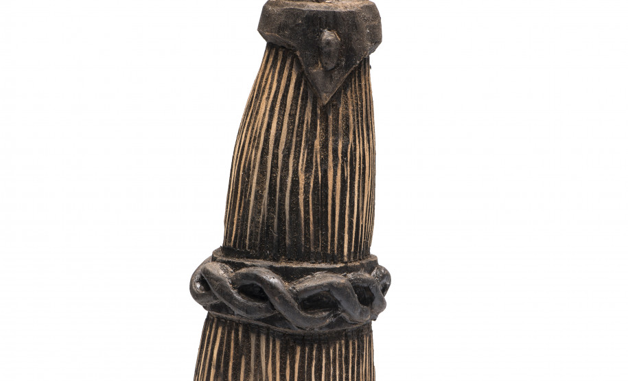 Gabriel Vinicius/ Rei das Carrancas. Xaxará, 2022. Escultura. Acervo Museu Paranaense