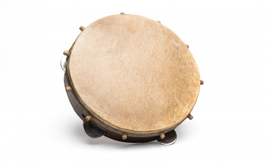 Pandeiro, 2017. Instrumento musical. Acervo Museu Paranaense