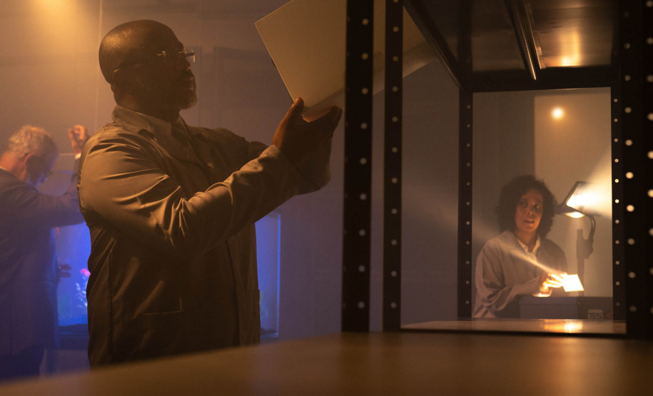 Com o tema “Interlúdio”, o conceito norteador deste ano tem fala sobre regimes de visibilidade e invisibilidade.