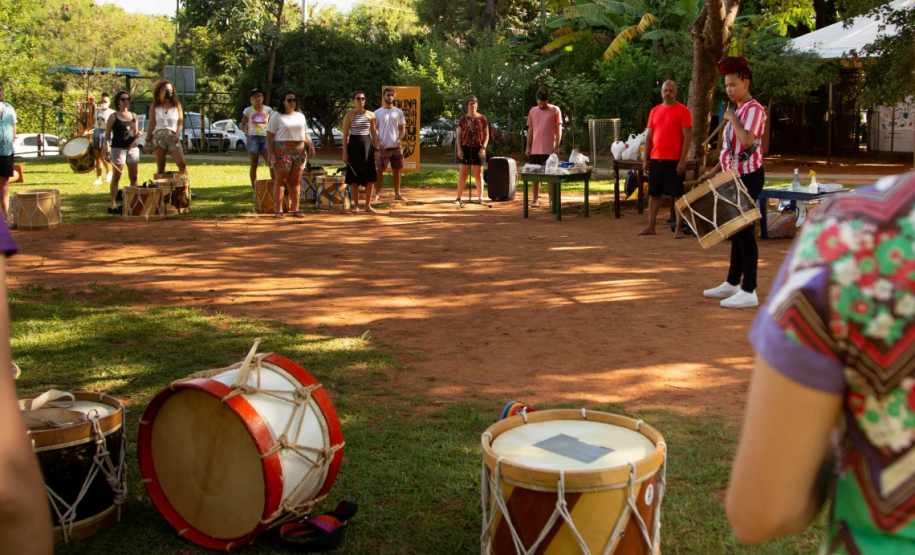 Mupa terá exibição de filme de Karen Aguiar e oficinas de maracatu e máscara teatral neste mês de maio