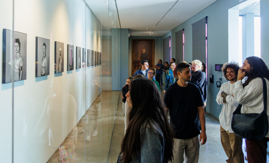 Abertura da exposição "Miragem", de ciber_org (Foto: Vitor Dias/Mar Aberto Produtora)