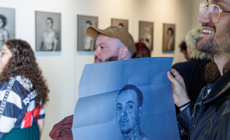 Abertura da exposição "Miragem", de ciber_org (Foto: Vitor Dias/Mar Aberto Produtora)