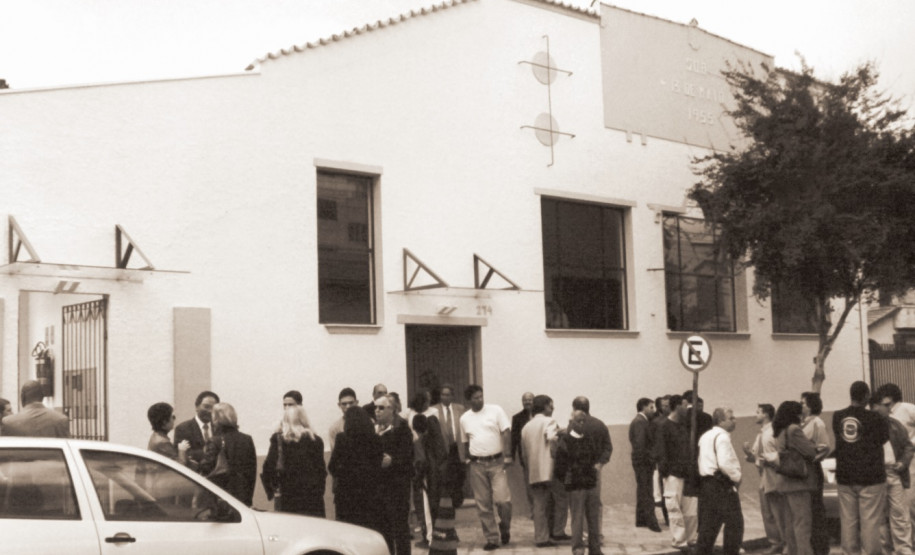 Museu Paranaense abre exposição sobre Clubes sociais Negros Sociedade 13 de maio