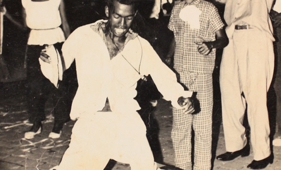 Carnaval de Rua de Castro Carnaval de Rua de Castro. Bloco Bafo da Onça