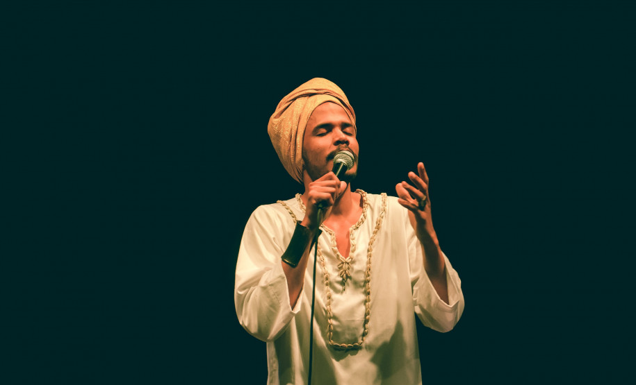 Daniel Monteles O artista-intérprete Daniel Monteles.