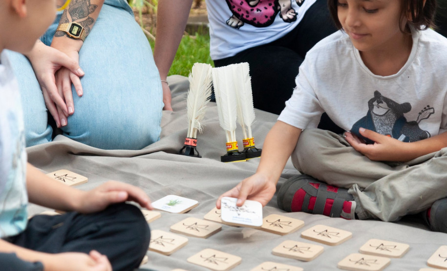 Jogo da Memória Jogo da memória com palavras de origem indígena estão disponíveis para download.