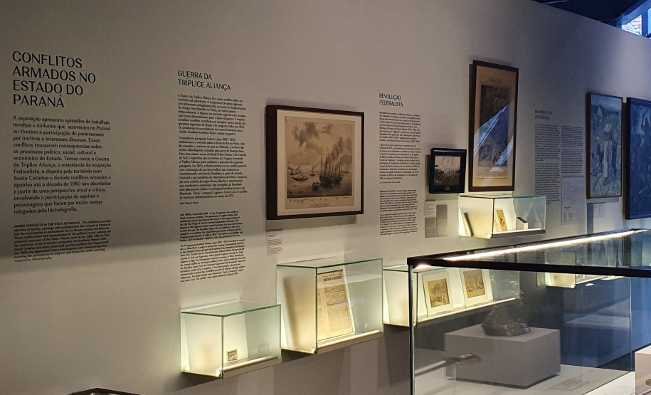 A exposição Conflitos Armados no Paraná aborda a Guerra da Tríplice Aliança, a Revolução Federalista e o Movimento do Contestado.