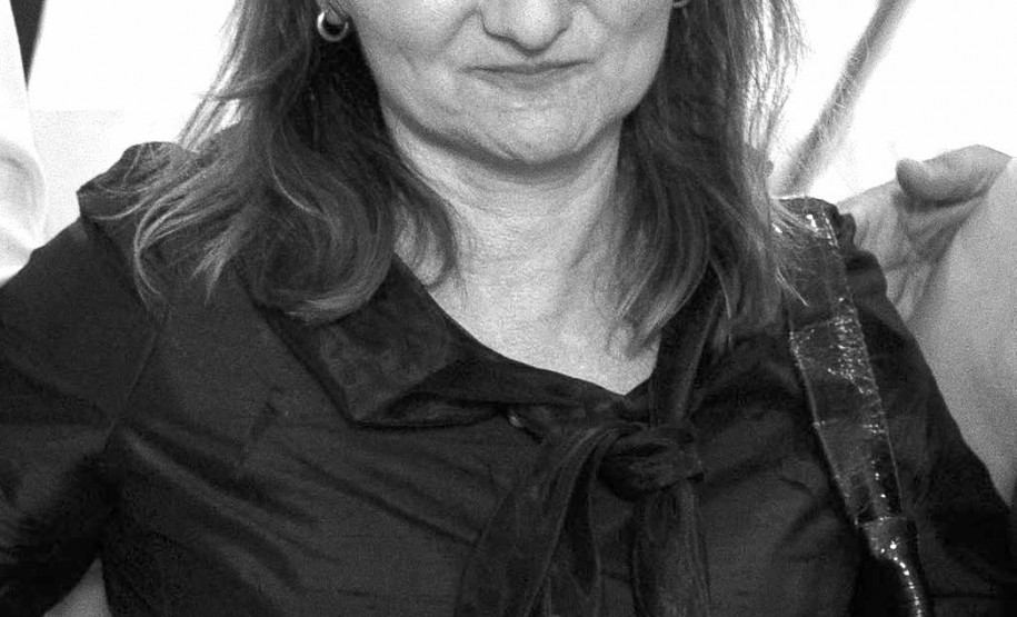 Claudia Inês Parellada Dra. Claudia Inês Parellada arqueóloga responsável pelo Departamento de Arqueologia do Museu Paranaense.