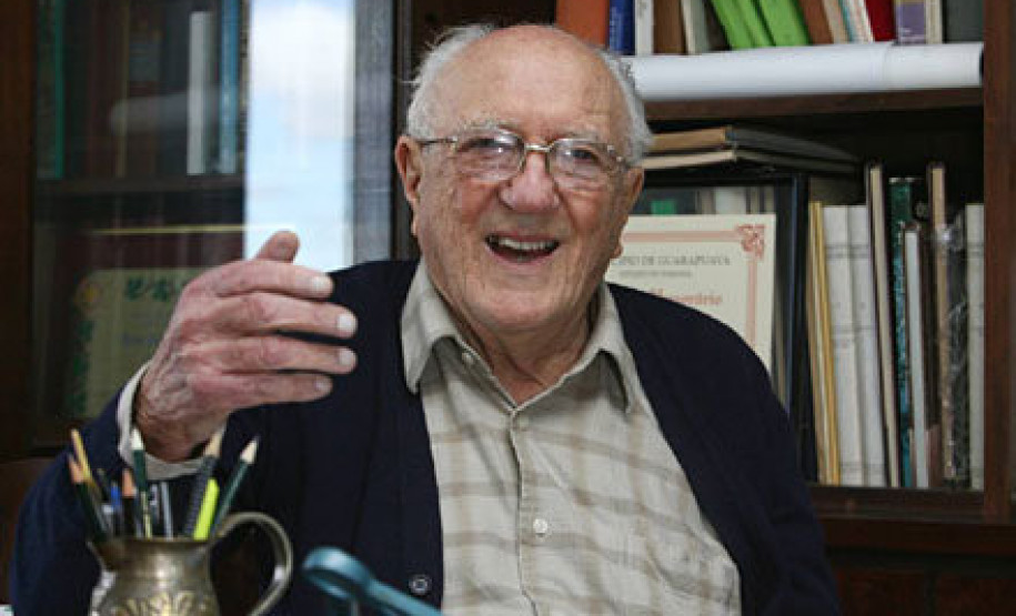 Secretaria de Cultura lamenta a morte do geógrafo João José Bigarella