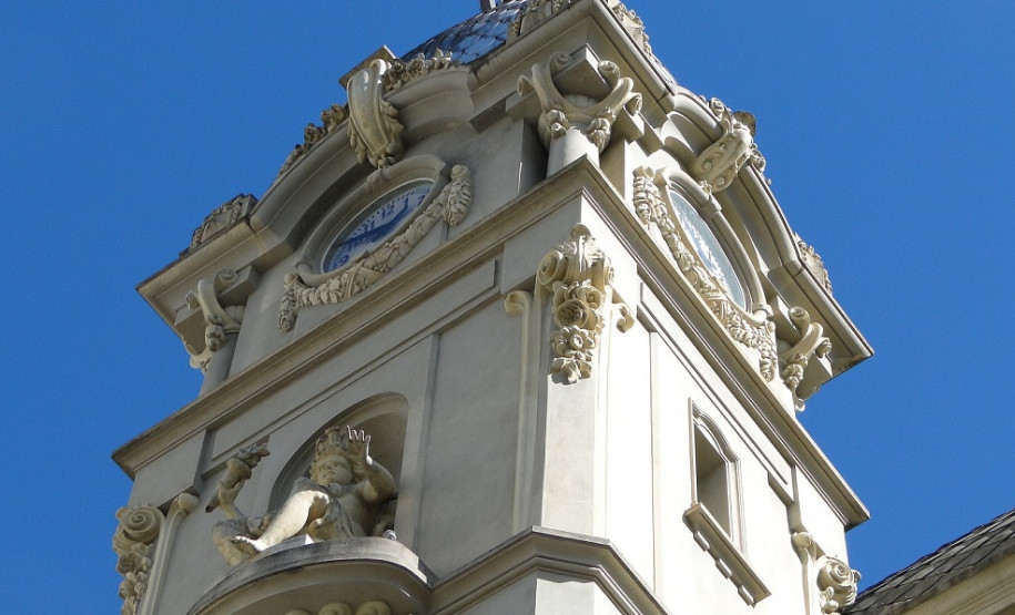Mostra no Museu Paranaense destaca detalhes de prédios de Curitiba