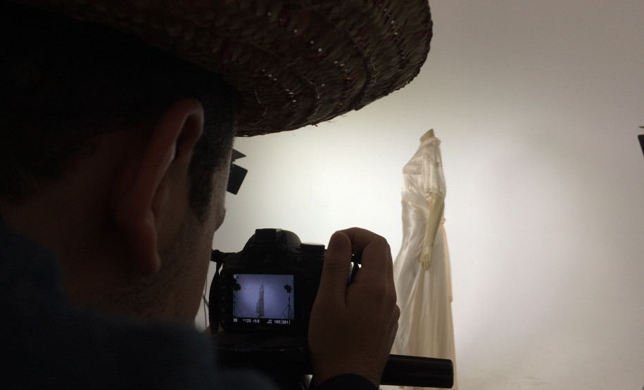 Acervo de indumentária é fotografado em parceria com UFPR